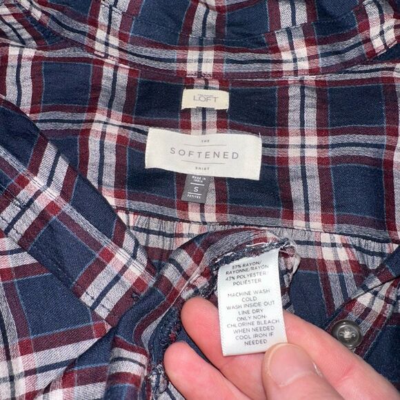 Ann Taylor LOFT SP The Softened Shirt Navy Red Plaid Half Button Collared Womens - Picture 7 of 9